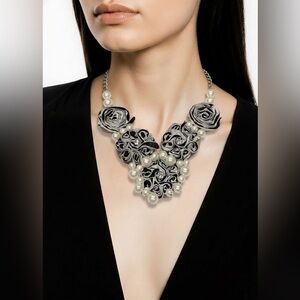 Black fabric flower pearl large necklace